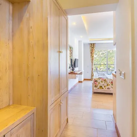 Hotel Garden House *