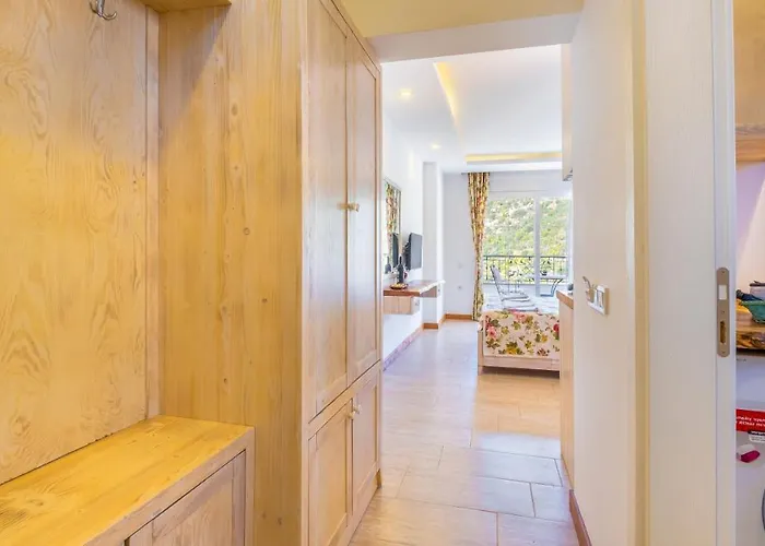 Hotel Garden House *